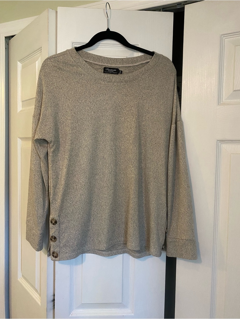 Relaxed Crewneck Pullover Sweatshirt in Heather Taupe